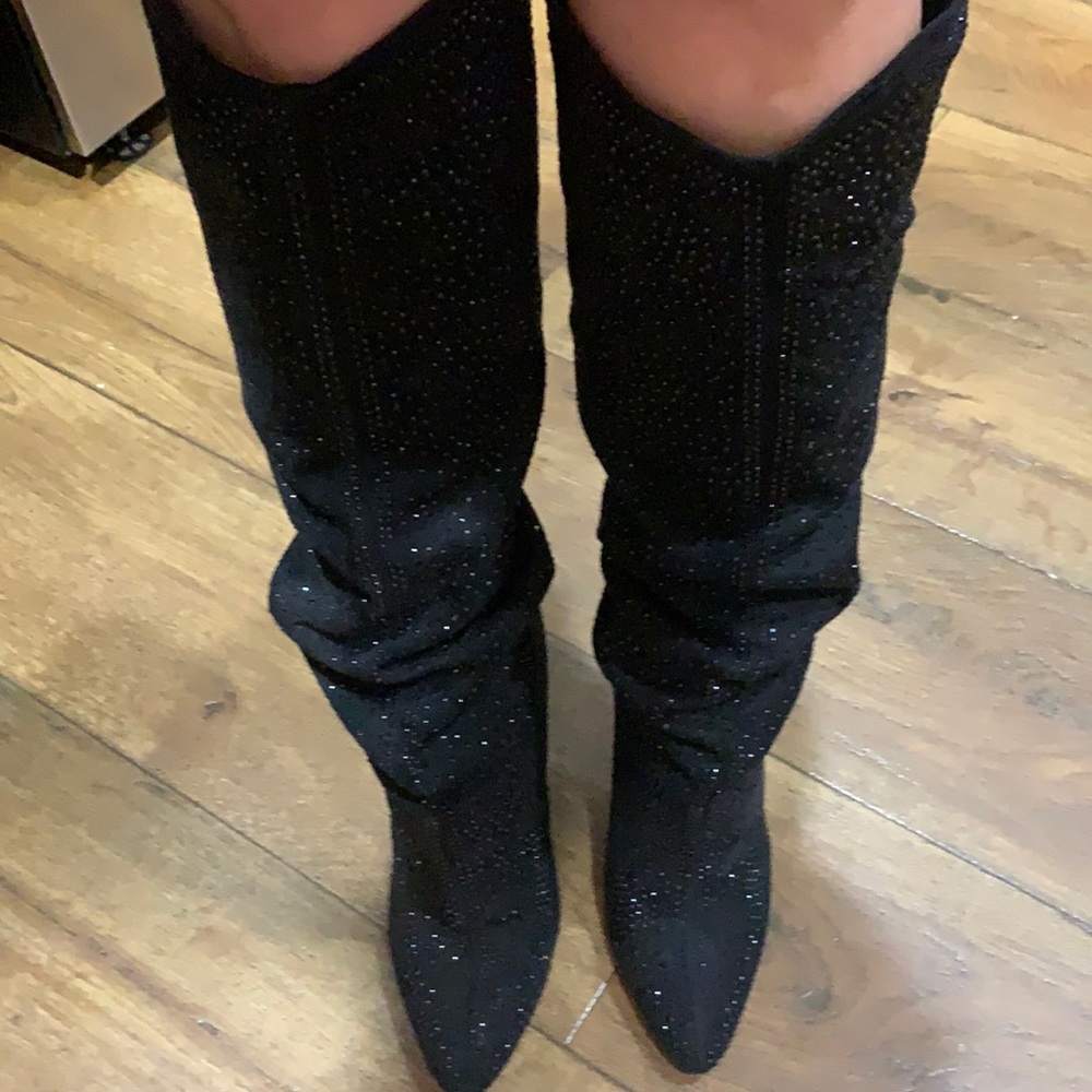Italina Size 9 Sexy Boot